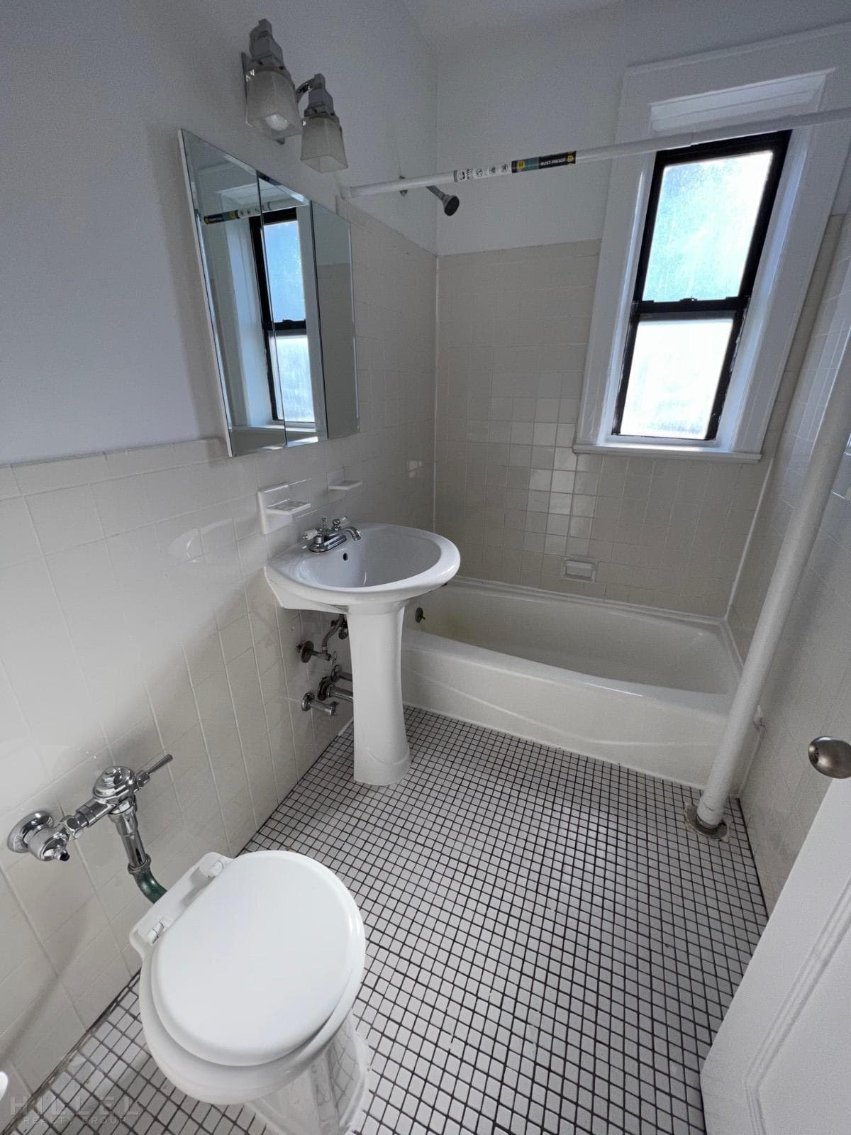 93-23 218 Street #6C, Queens, NY 11428 6