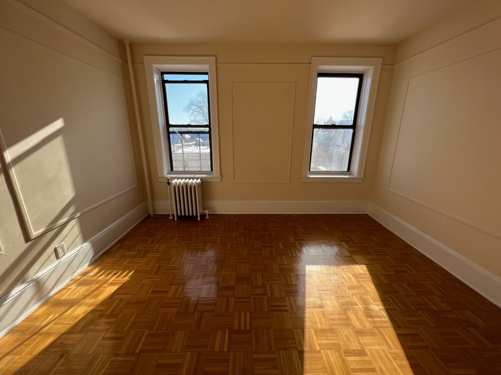 93-23 218 Street #6C, Queens, NY 11428 8