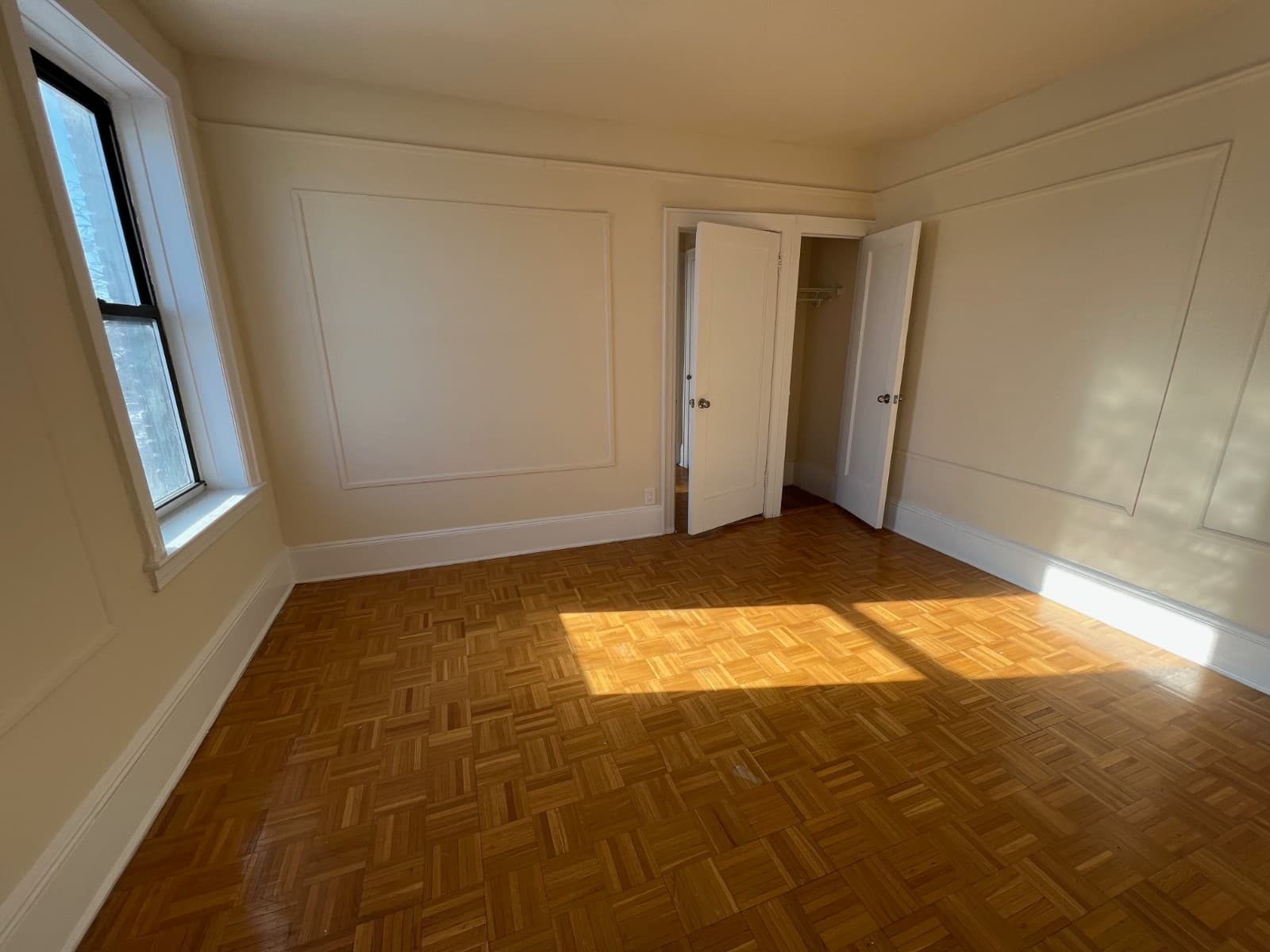 93-23 218 Street #6B, Queens, NY 11428 10