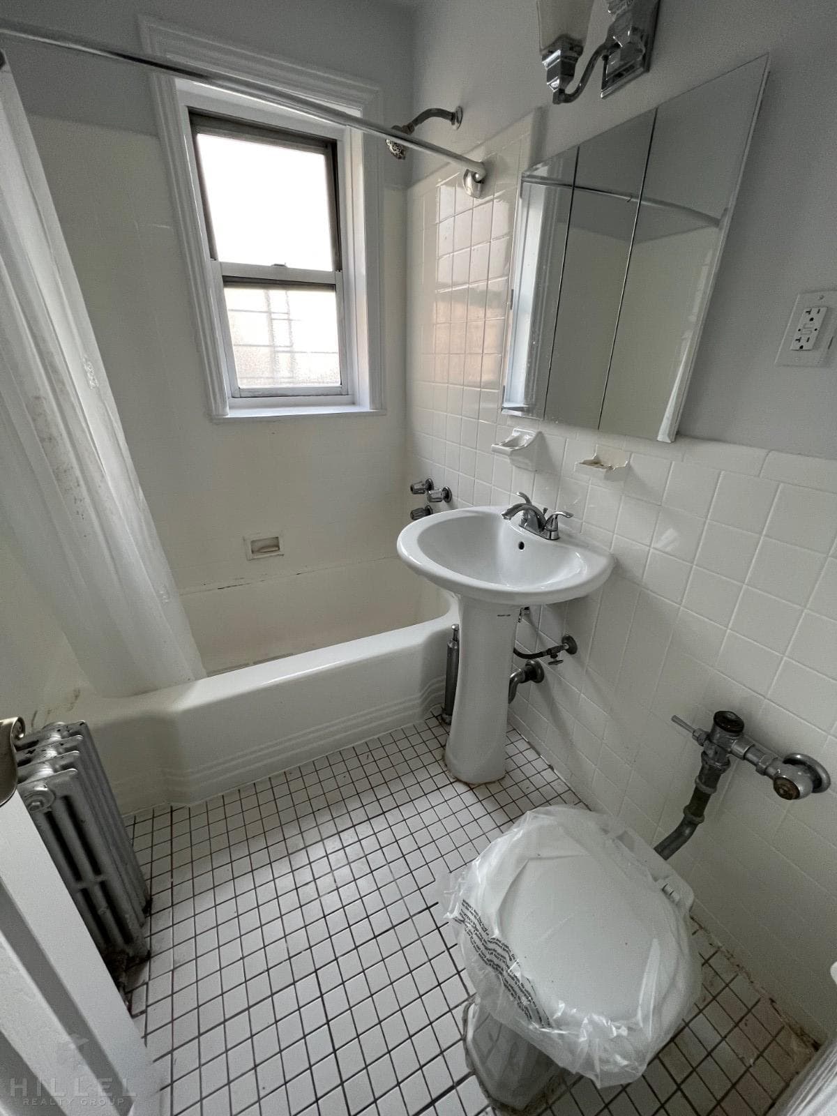 28-16 172 Street #B, Queens, NY 11358 8