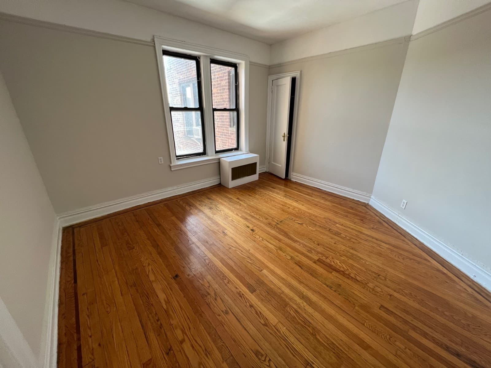 45-35 44 Street #H4, Queens, NY 11104 10