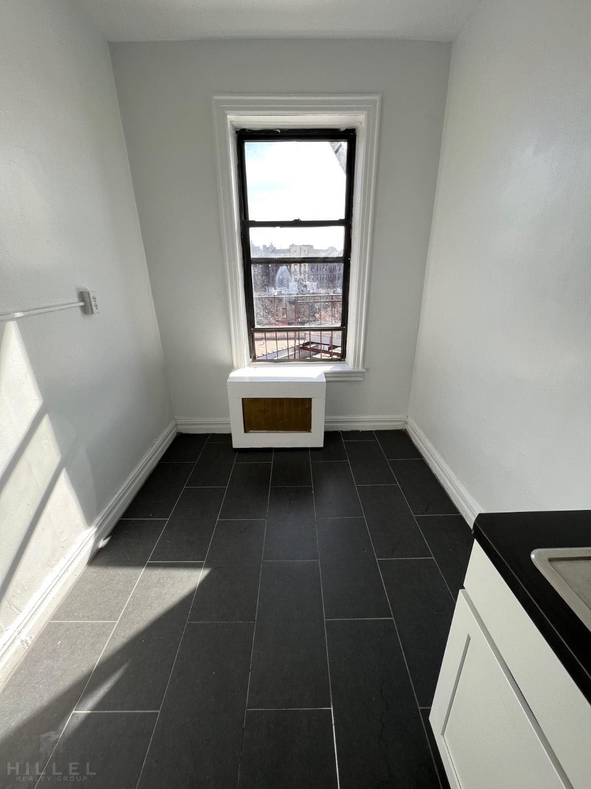 45-35 44 Street #H6, Queens, NY 11104 7