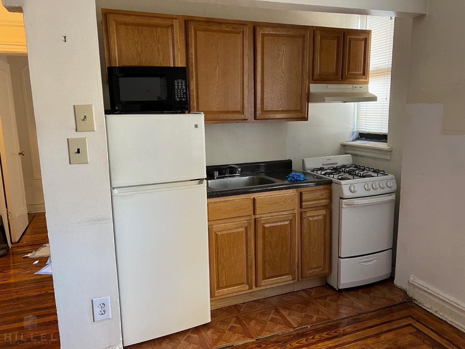 45-35 44 Street #K4, Queens, NY 11104 2