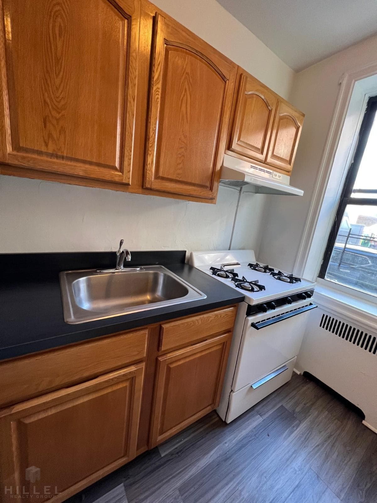 25-10 30 Road #B1, Queens, NY 11102 5