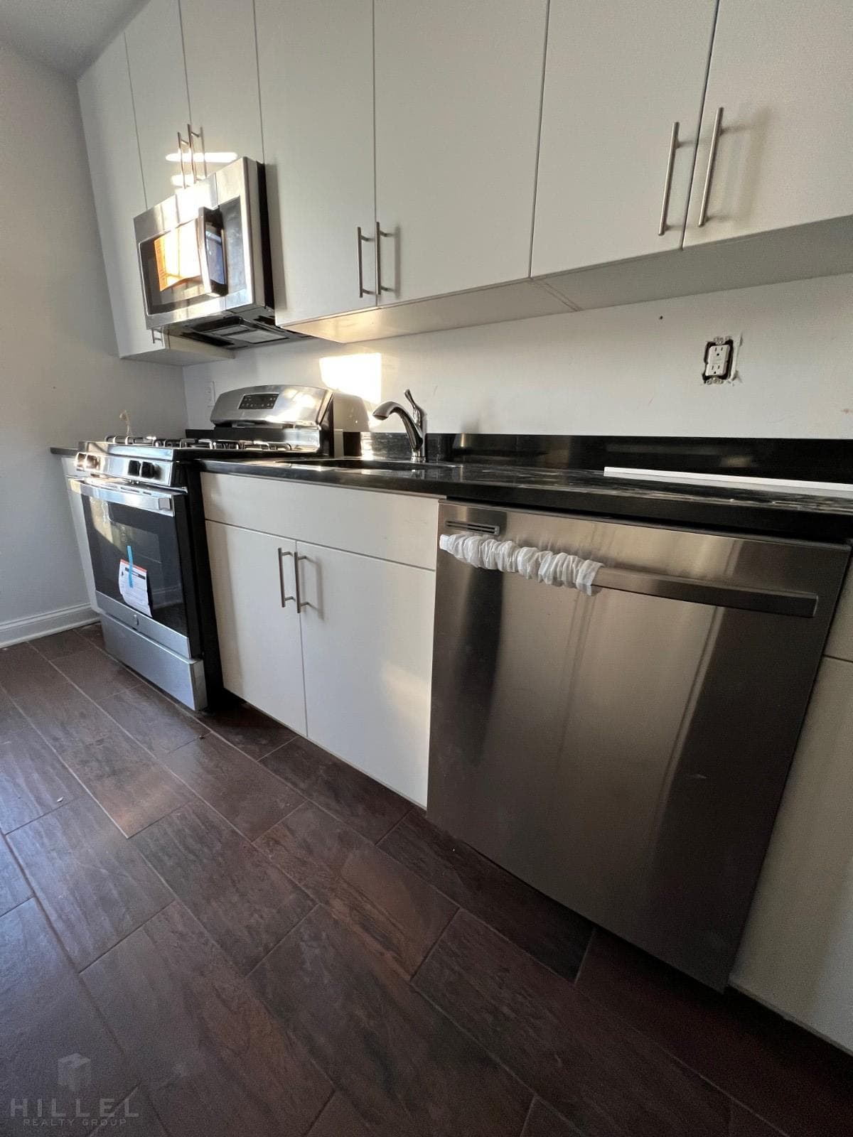 51-19 39 Avenue #24G, Queens, NY 11104 2