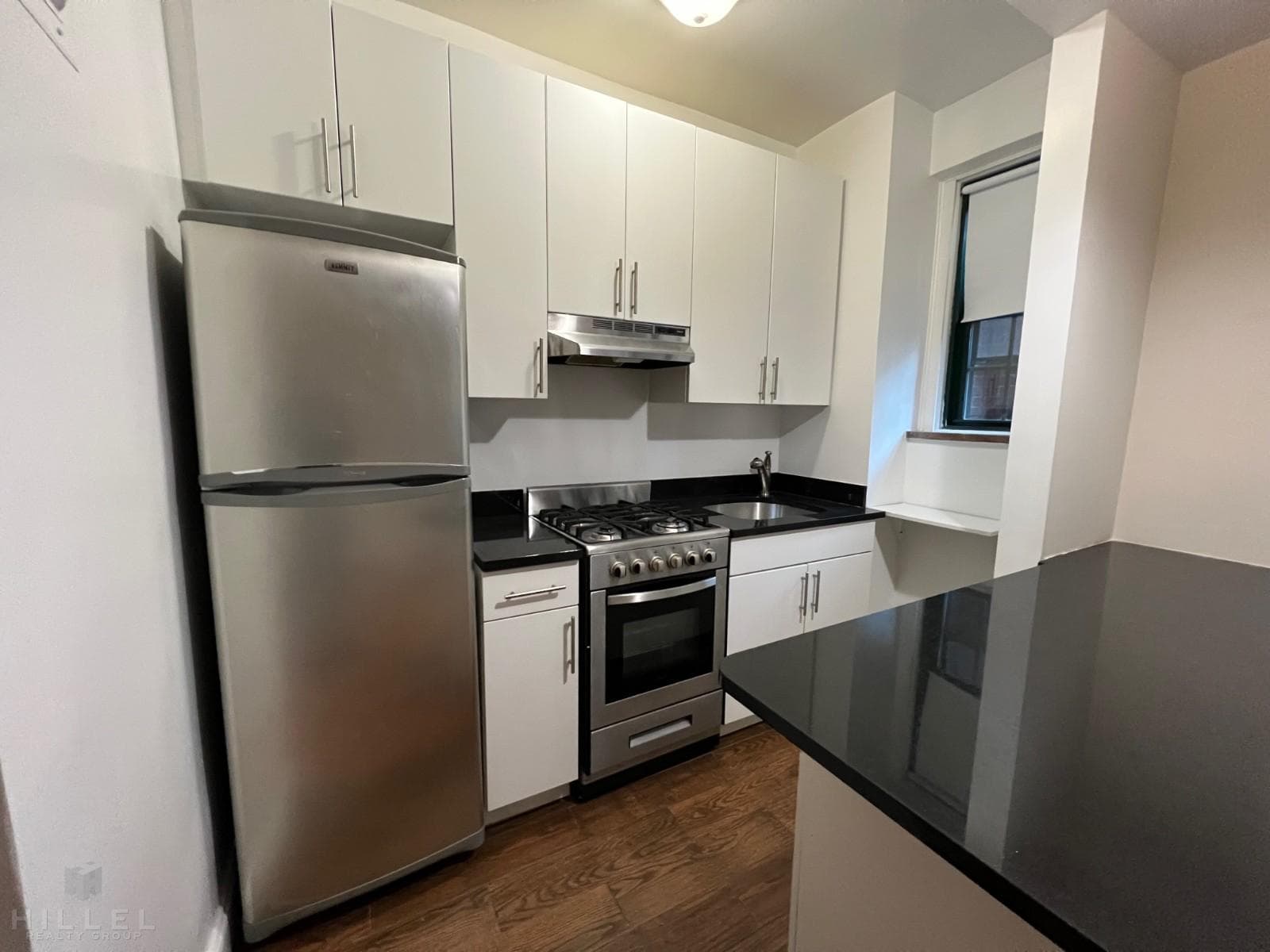 51-19 39 Avenue #11M, Queens, NY 11104 4