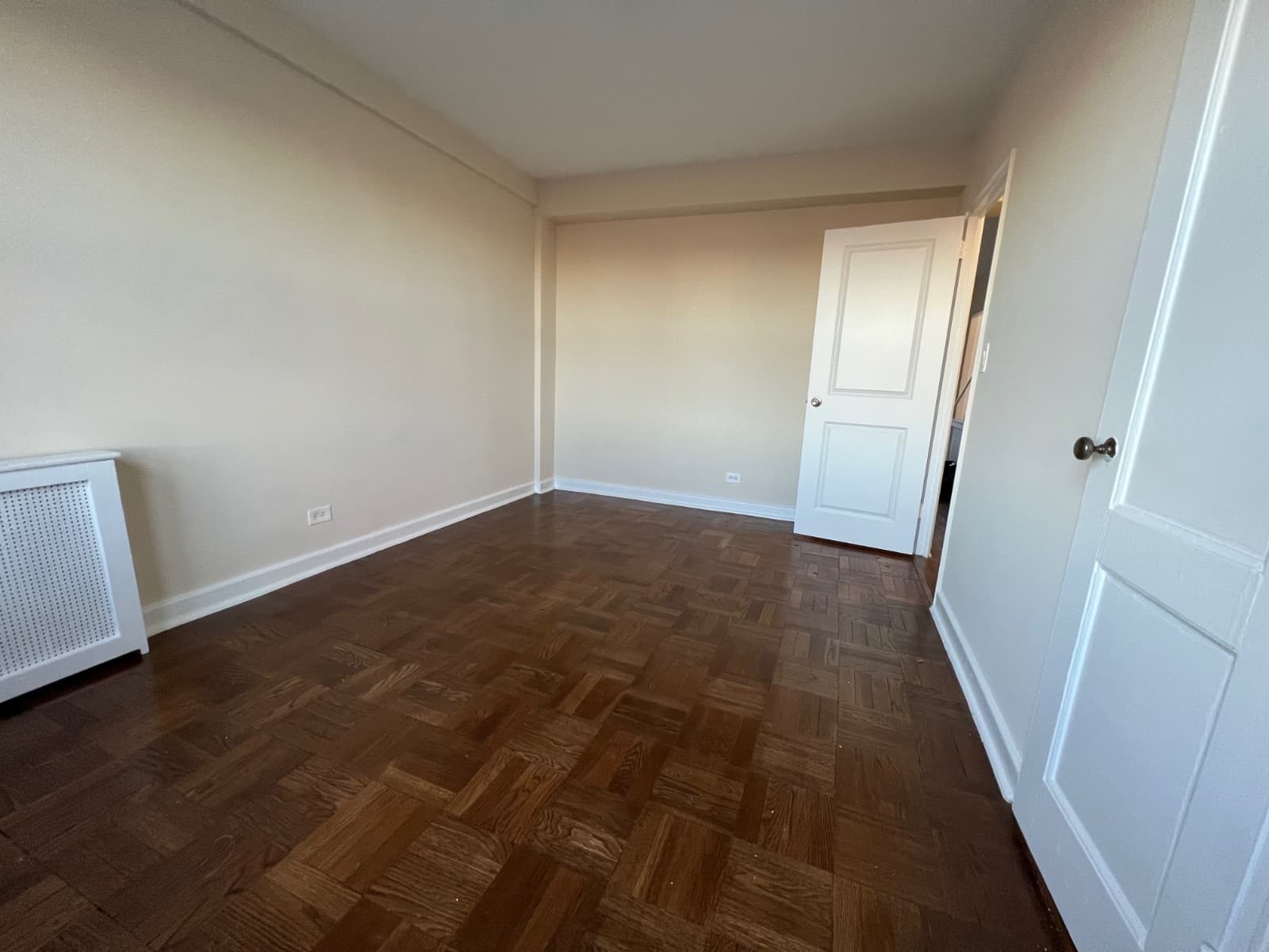 51-19 39 Avenue #43KK, Queens, NY 11104 9