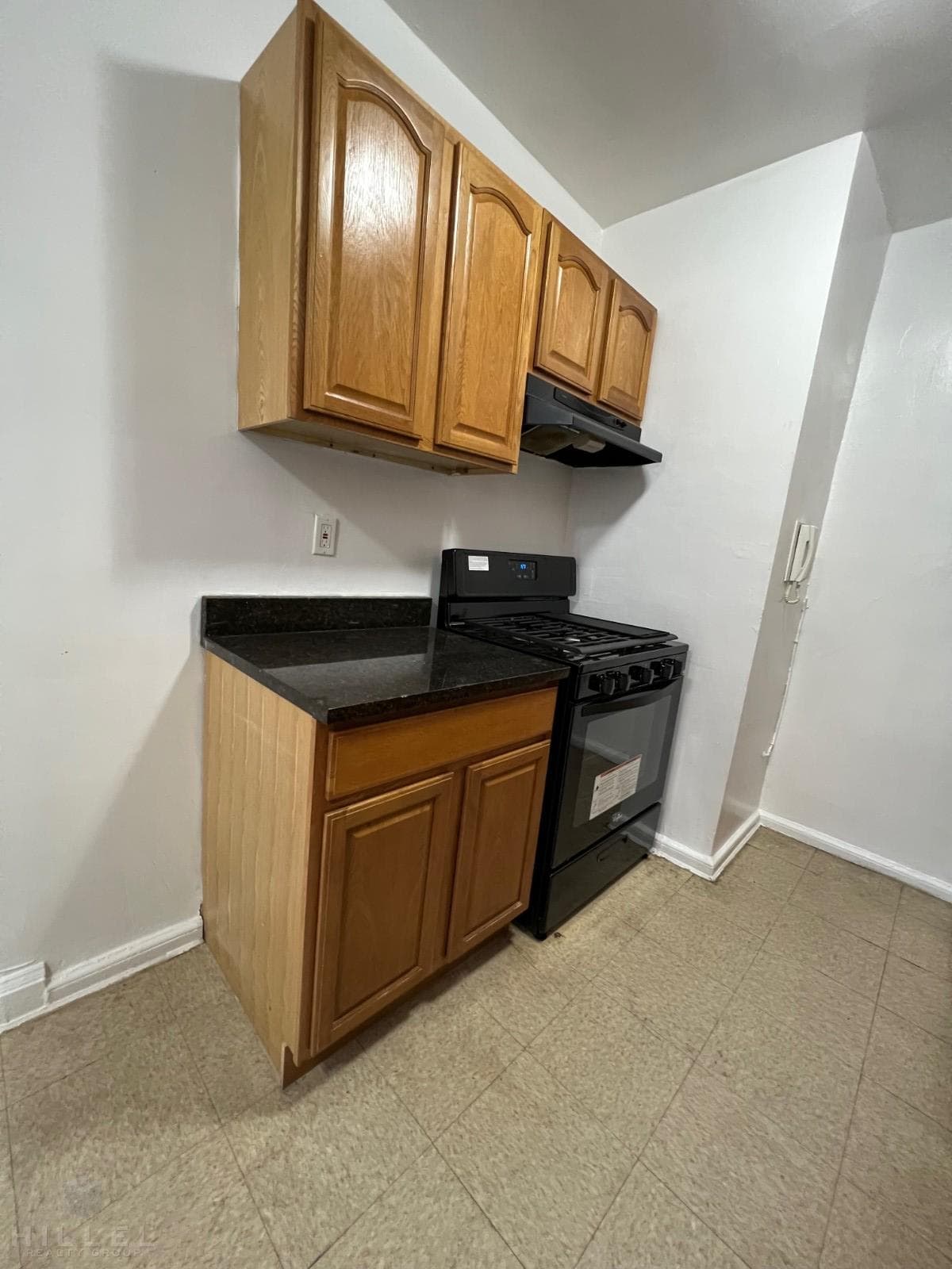 36-40 Bowne Street #F4, Queens, NY 11354 12