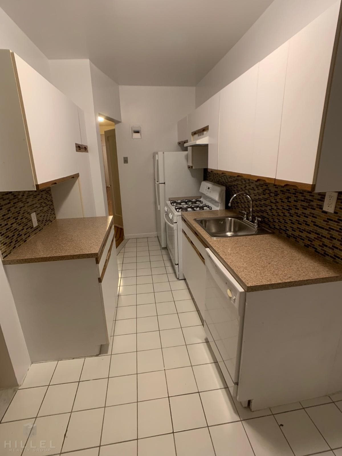 36-14 165 Street #AN5, Queens, NY 11358 8