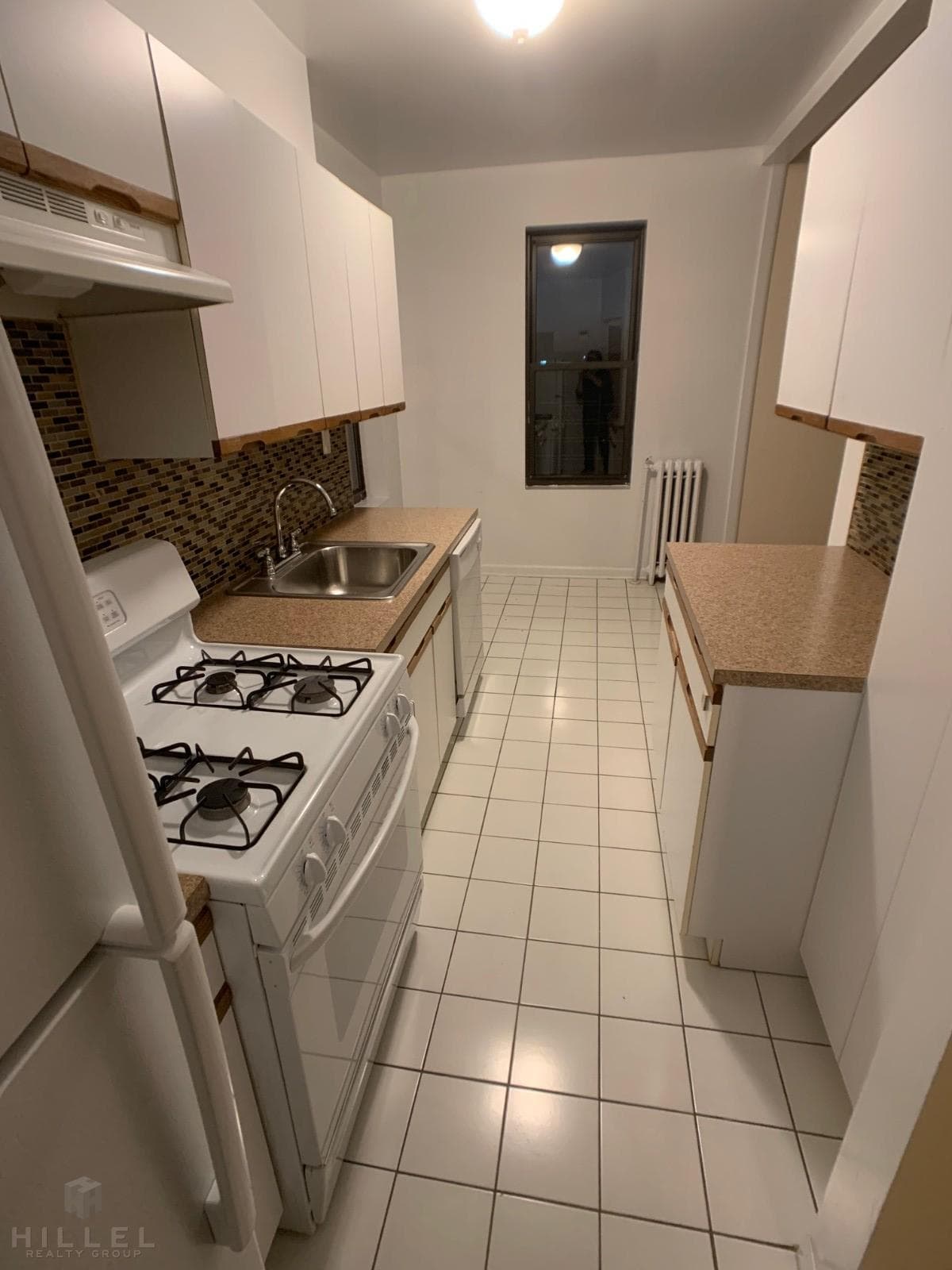 36-14 165 Street #AN4, Queens, NY 11358 5