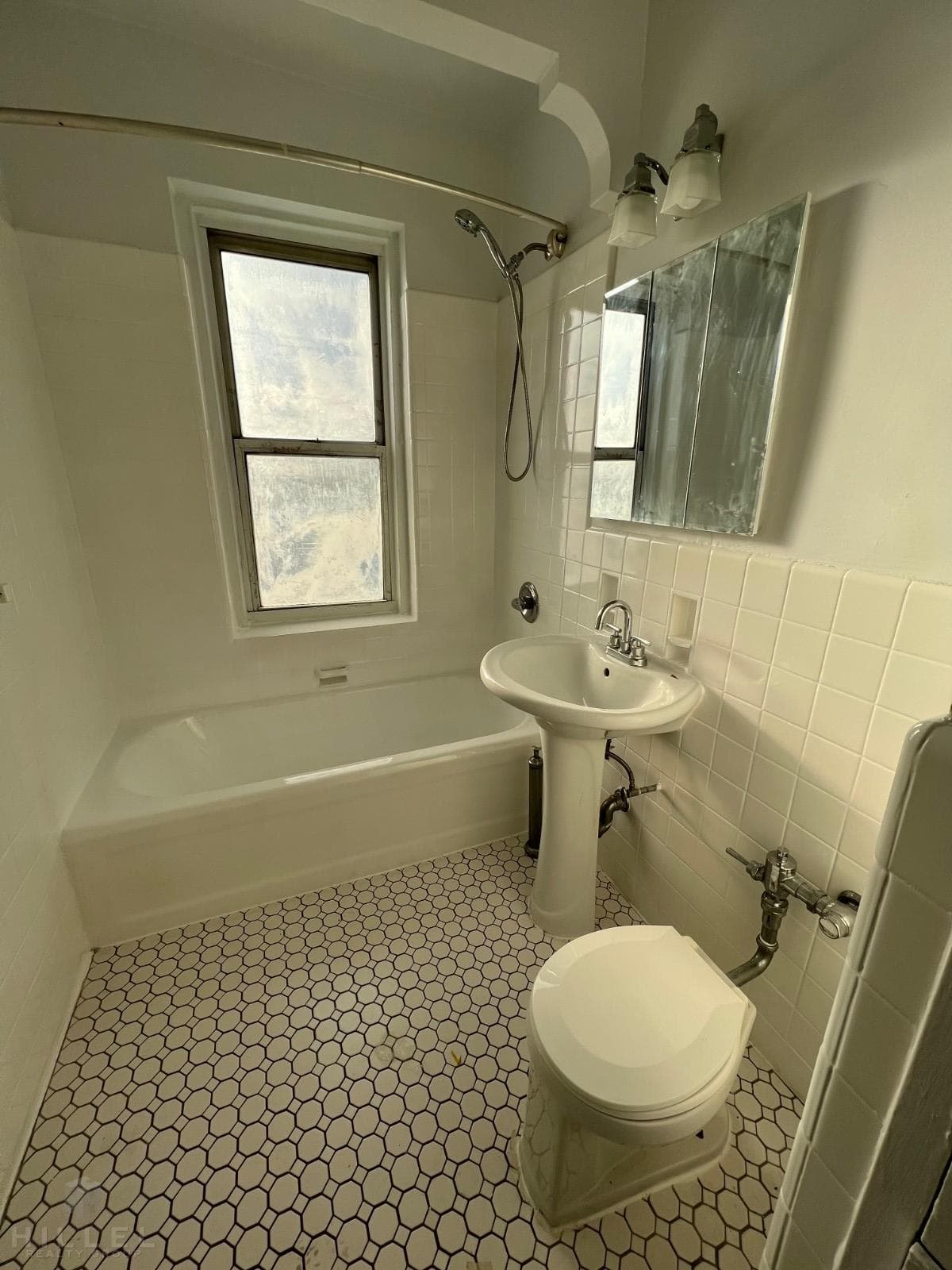 84-47 118 Street #F4, Queens, NY 11415 6