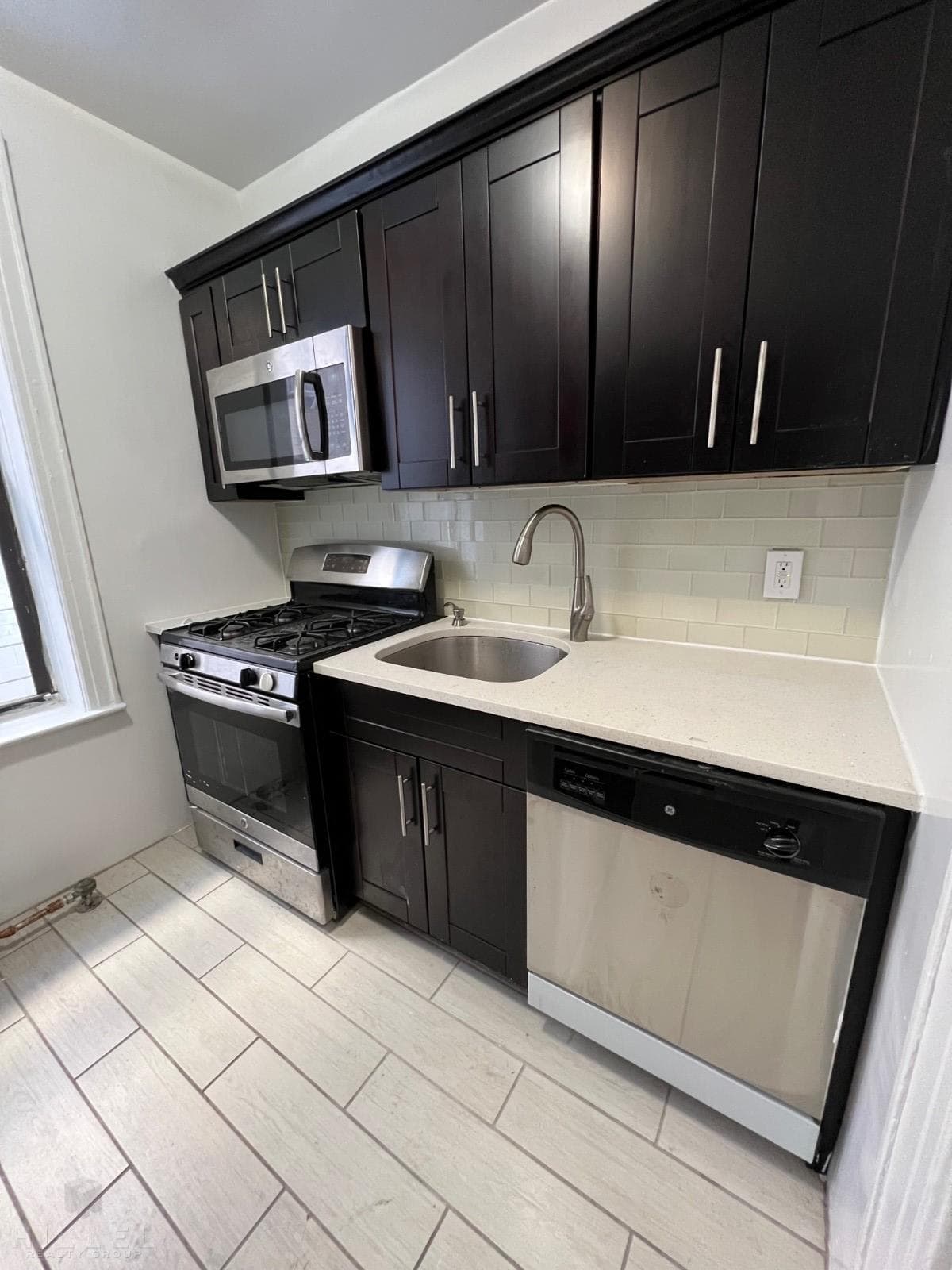 93-23 218 Street #10B, Queens, NY 11428 2