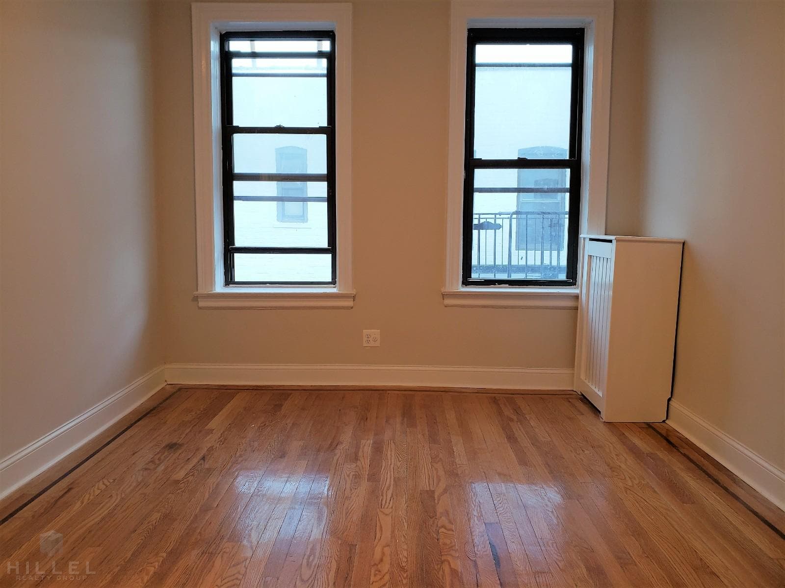 31-49 29 Street #D7, Queens, NY 11106 6