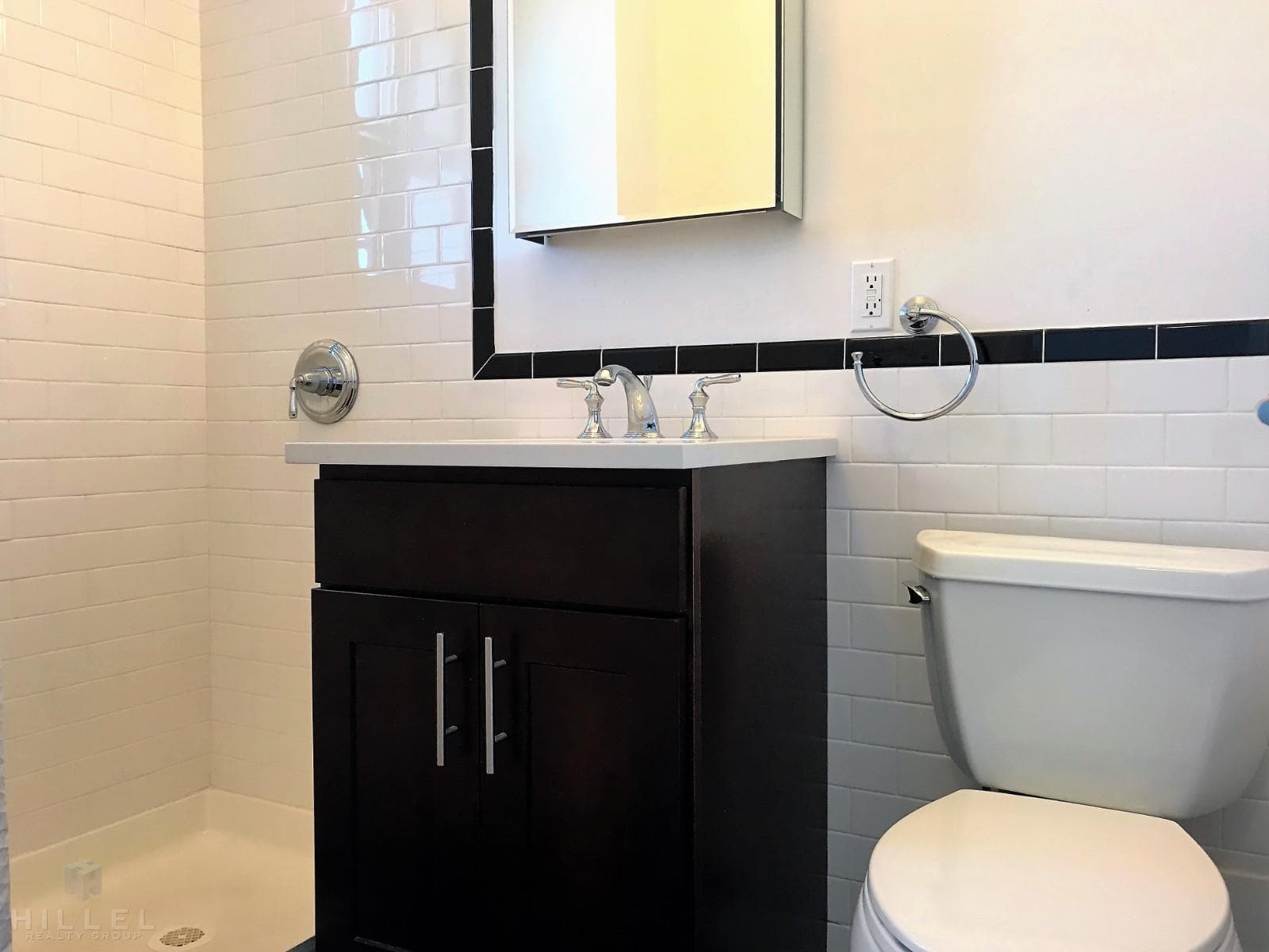 21-80 38 Street #4D5, Queens, NY 11105 - Image 5