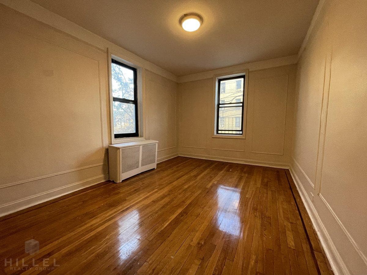 25-74 33 Street #UNIT 2C, Queens, NY 11102 5