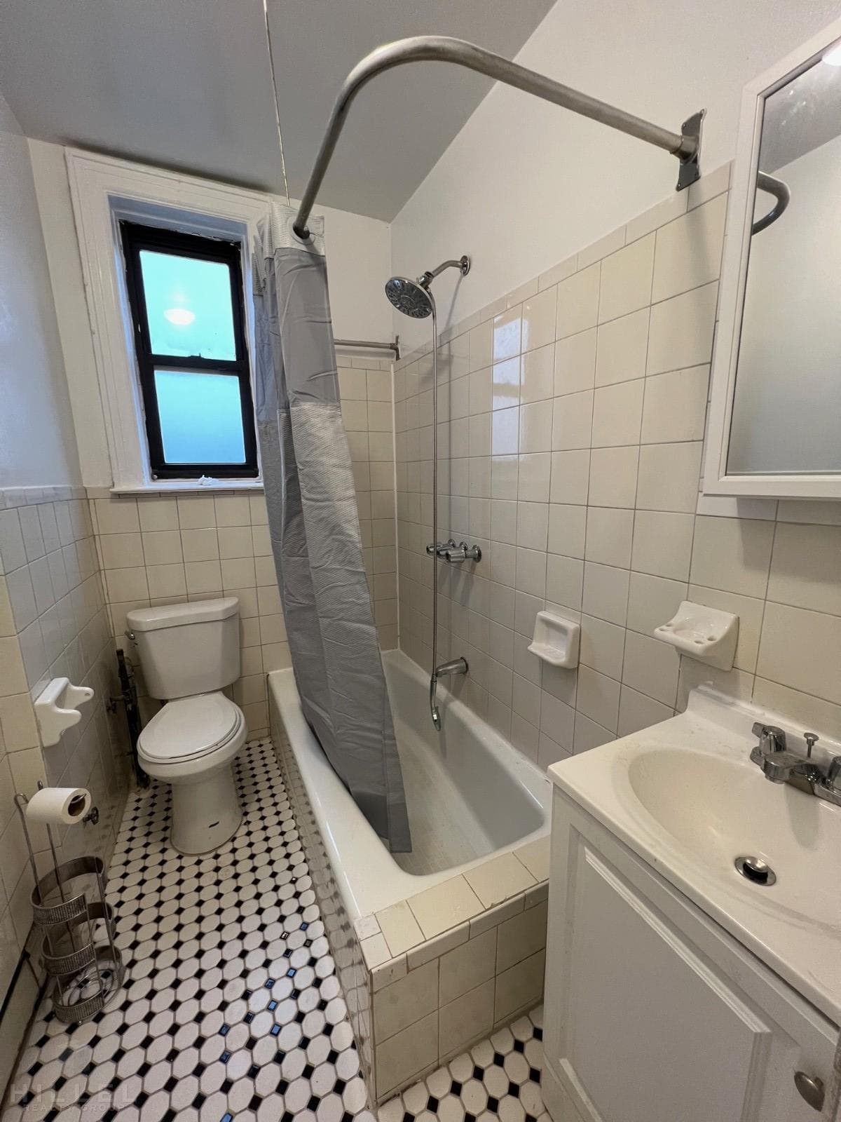 2080 West Street #C3, Brooklyn, NY 11223 8