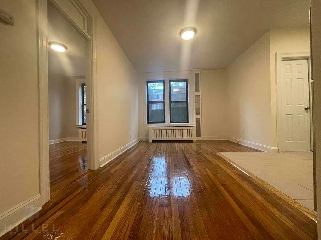 25-21 31 Avenue #D14, Queens, NY 11102 5