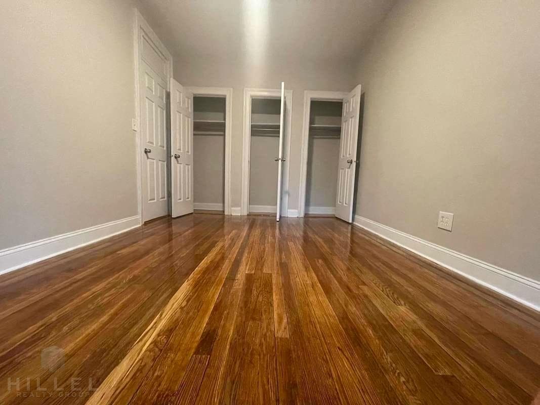 25-21 31 Avenue #D14, Queens, NY 11102 7