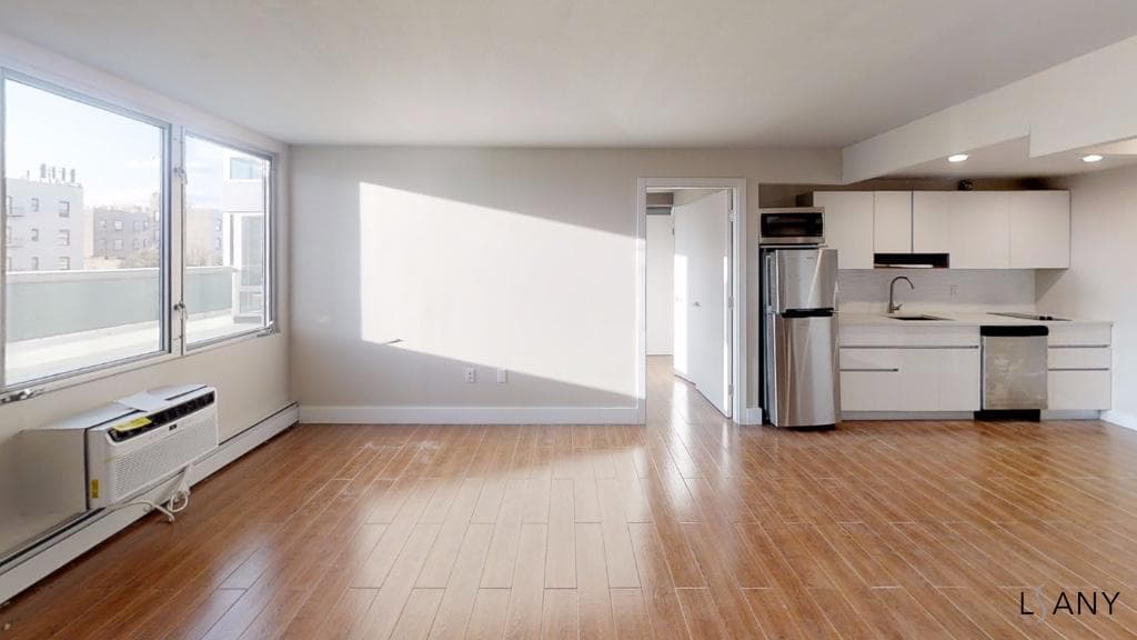 2330 Hoffman Street #4H, Bronx, NY 10458 3