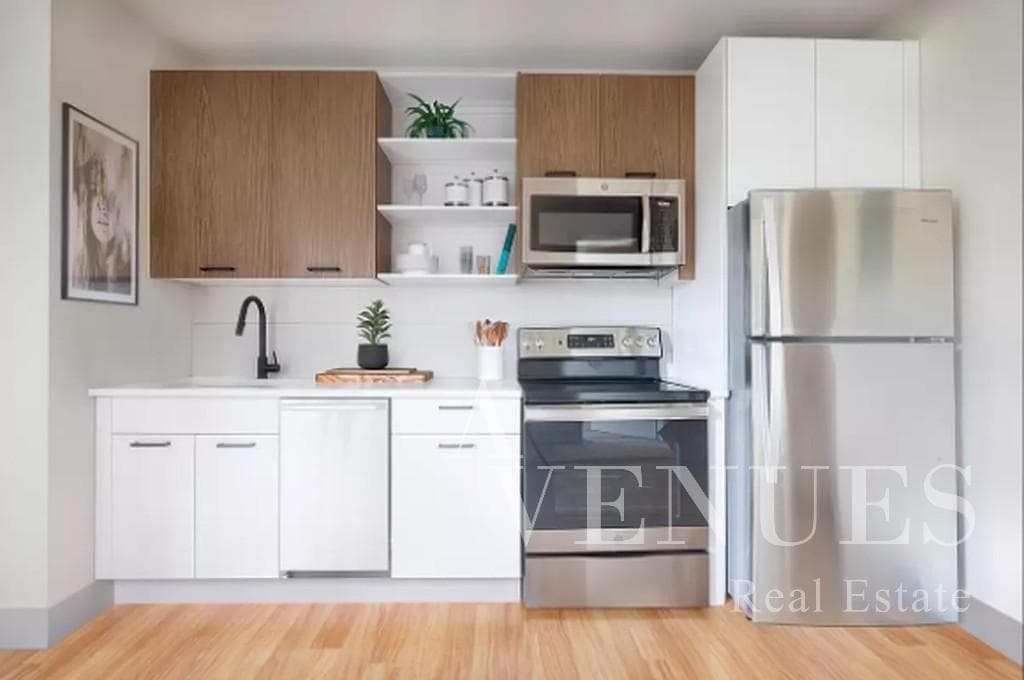 417 East 135 Street #3C, Bronx, NY 10454 4