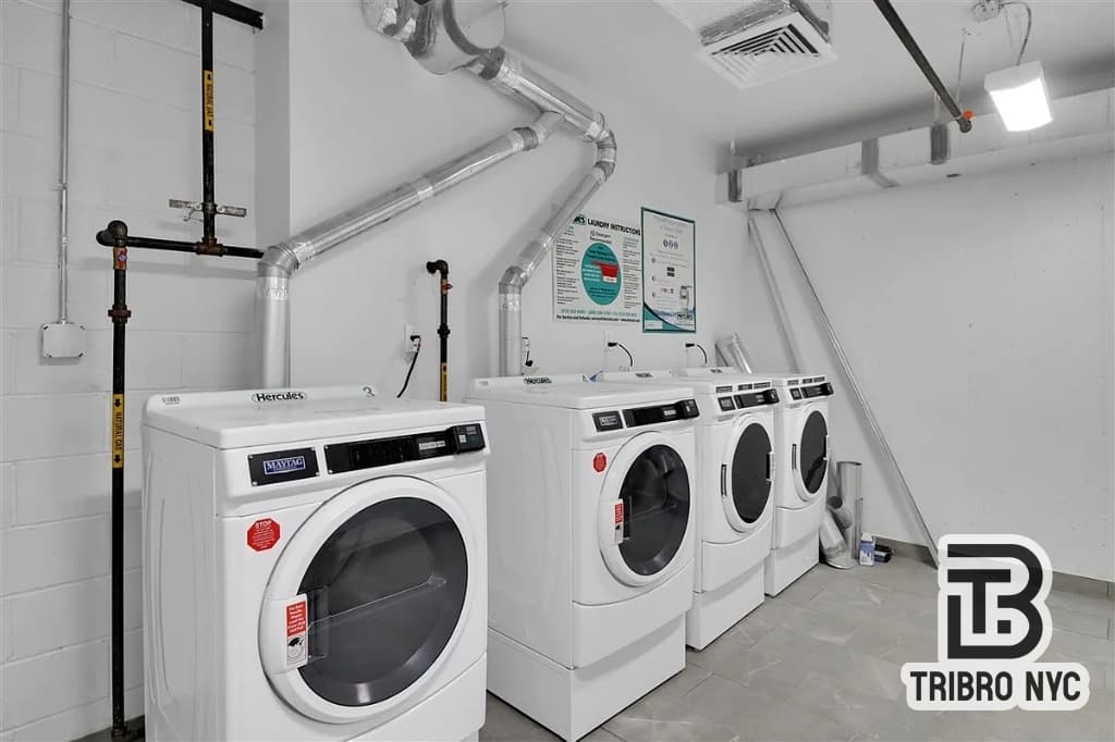 15 Somers Street #2F, Brooklyn, NY 11233 - Image 9