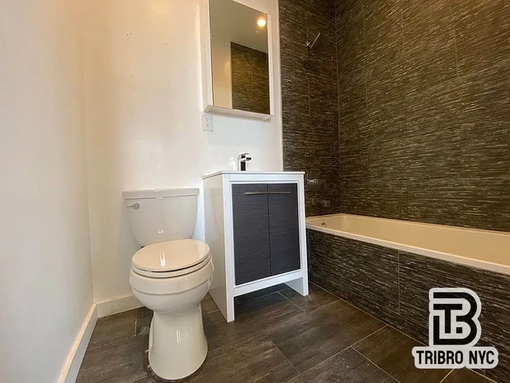 313 52 Street #5B, Brooklyn, NY 11220 - Image 4