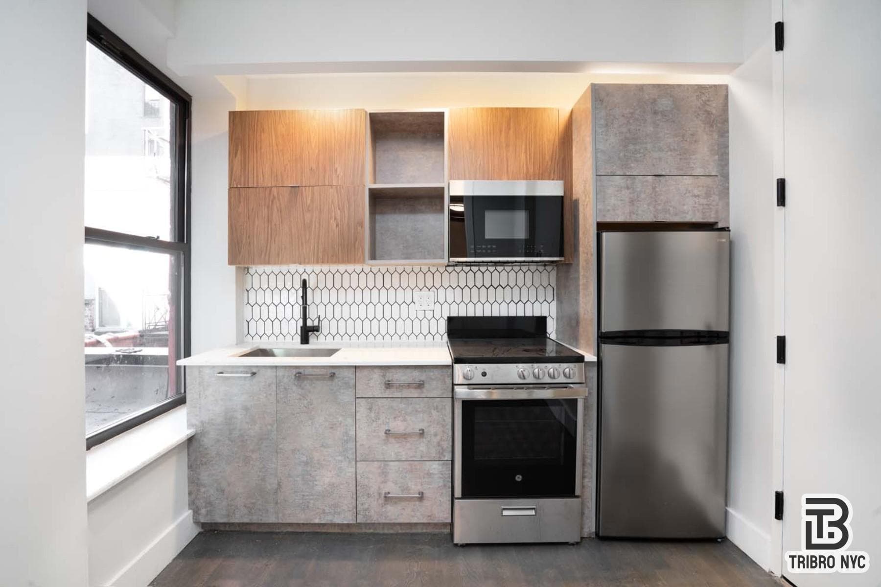 141 Meserole Avenue #3A, Brooklyn, NY 11222 7