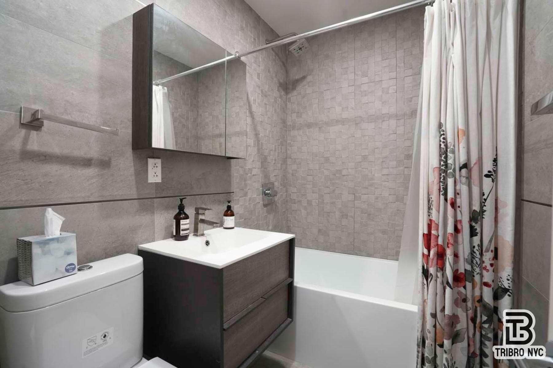 141 Meserole Avenue #3A, Brooklyn, NY 11222 13