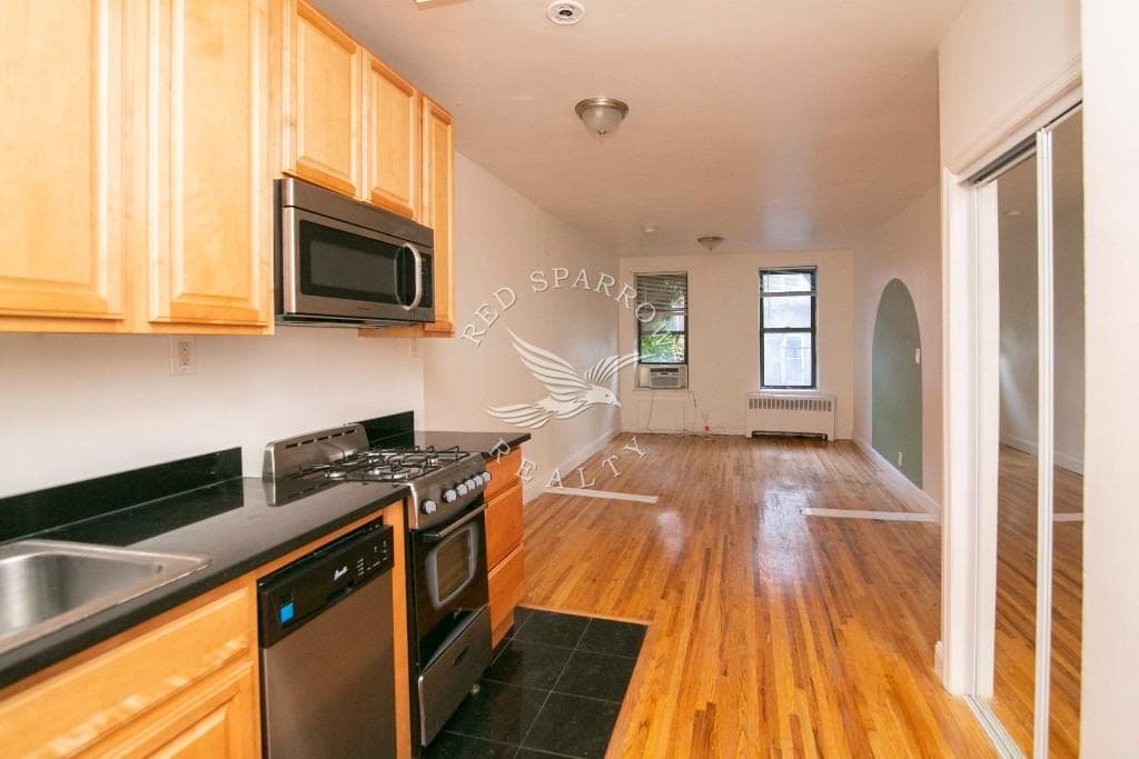 190 East 3 Street #4B, Manhattan, NY 10009 6