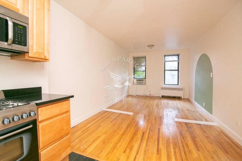 190 East 3 Street #4B, Manhattan, NY 10009 1