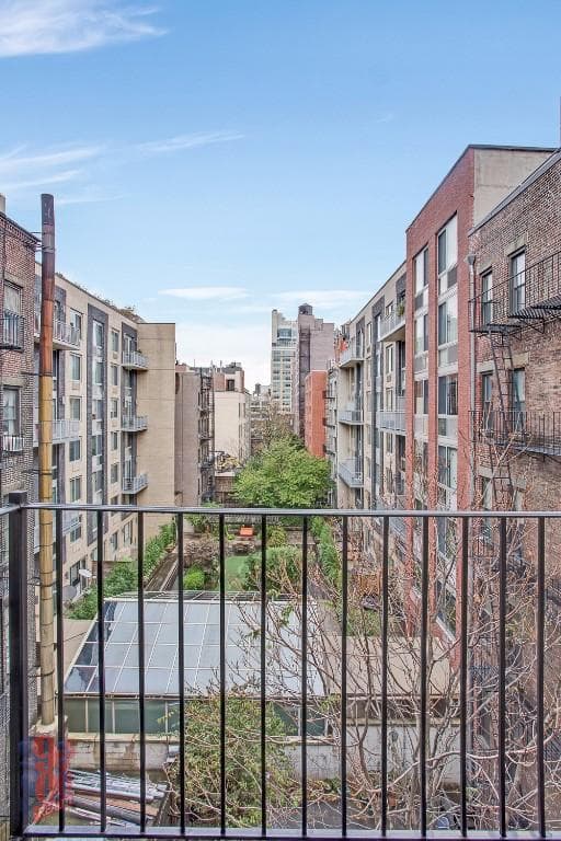 697 10 Avenue #4RS, Manhattan, NY 10036 5