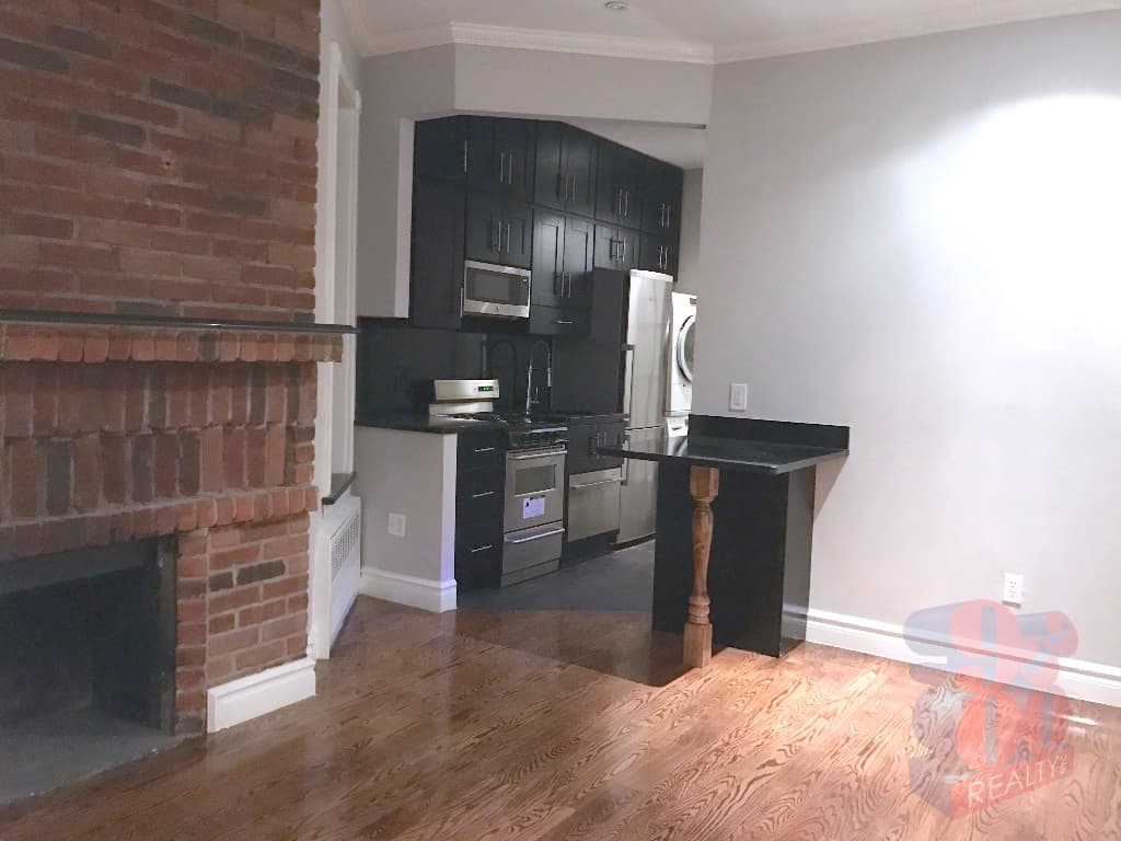 209 East 25 Street #3G, Manhattan, NY 10010 1