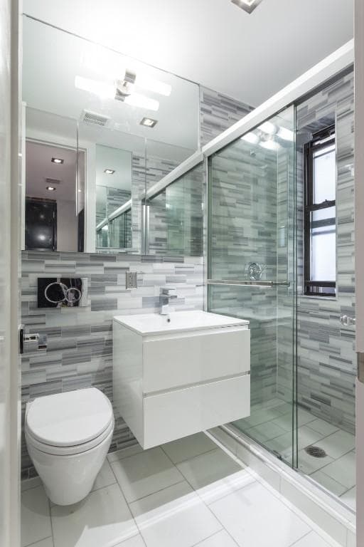 301 East 108 Street #3, Manhattan, NY 10029 2