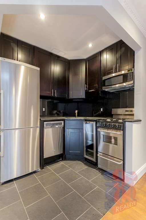 145 East 26 Street #2d, Manhattan, NY 10016 8