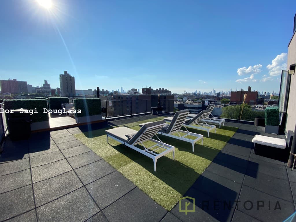 276 Nostrand Avenue #1B, Brooklyn, NY 11205 11