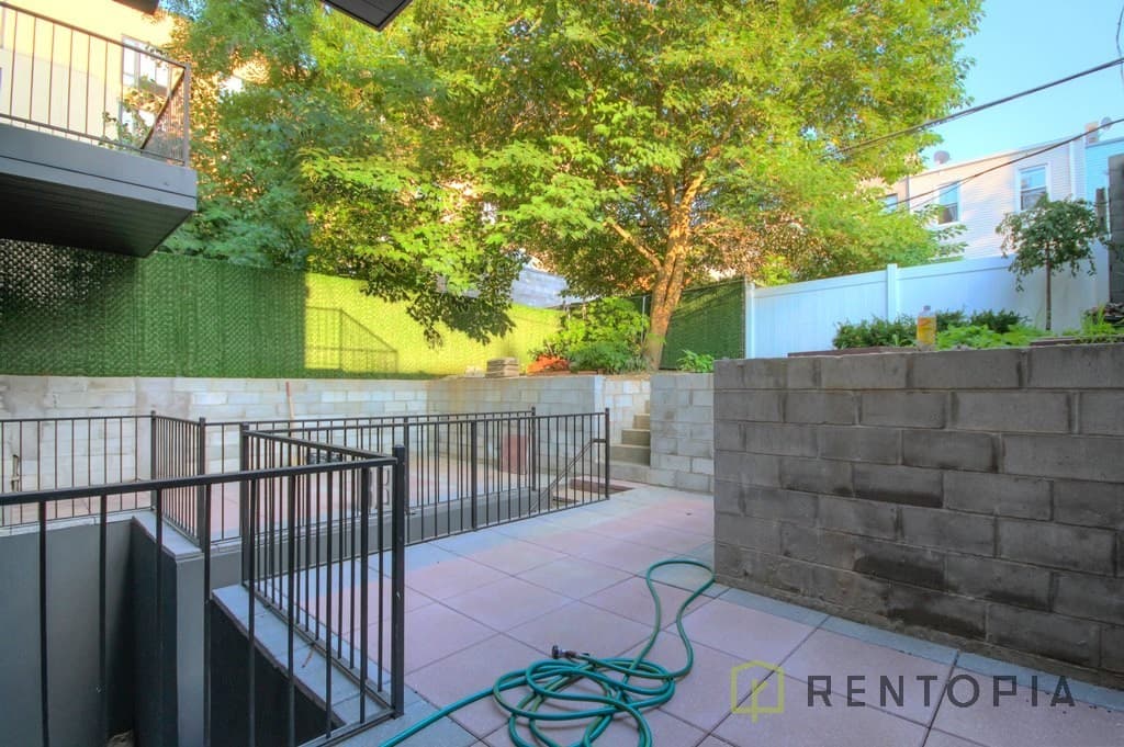 820 Dekalb Avenue #1A, Brooklyn, NY 11221 - Image 1