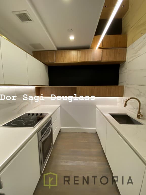 125 Borinquen Place #507, Brooklyn, NY 11211 9