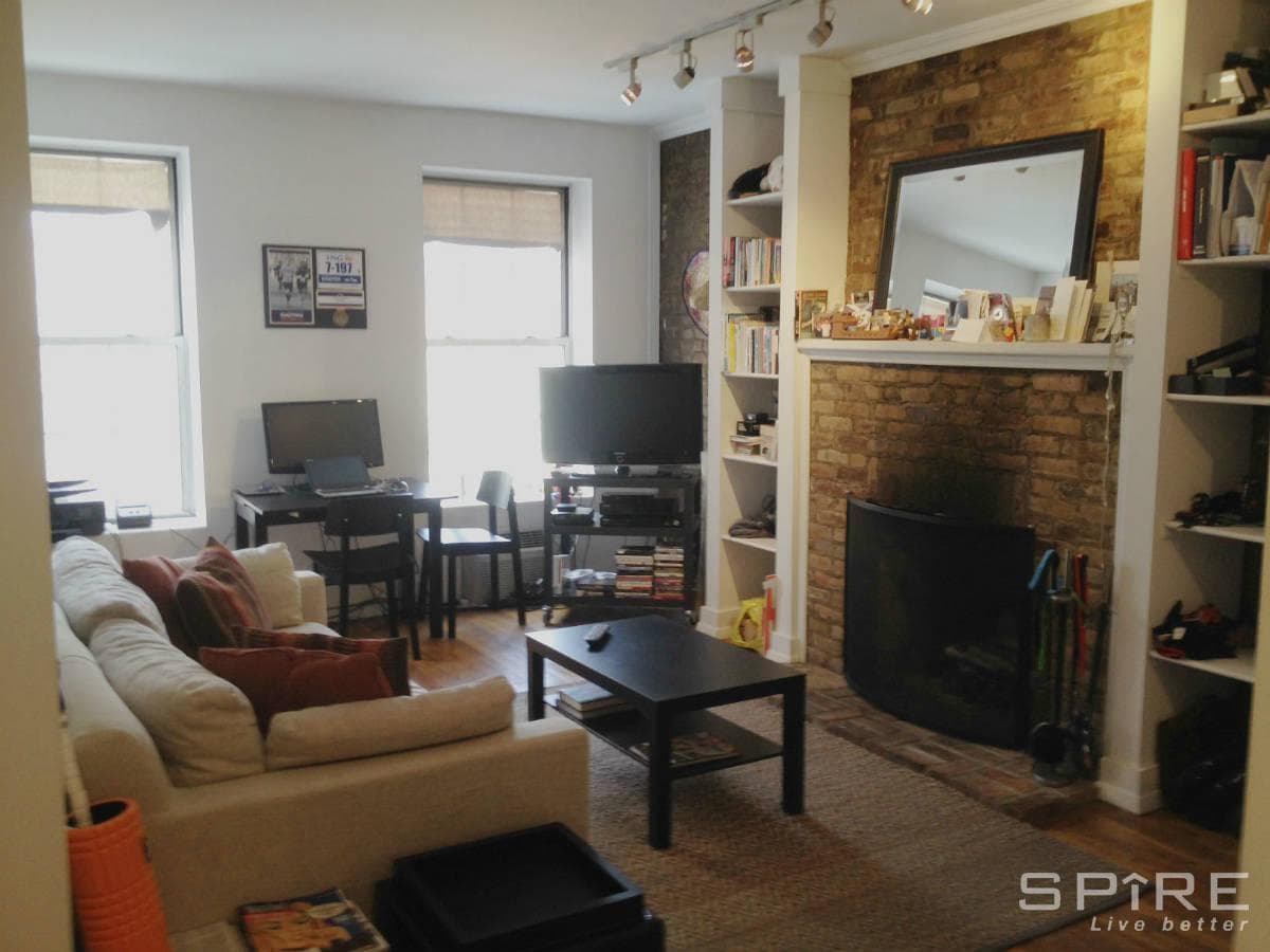 232 8 Avenue #3, Manhattan, NY 10011 1