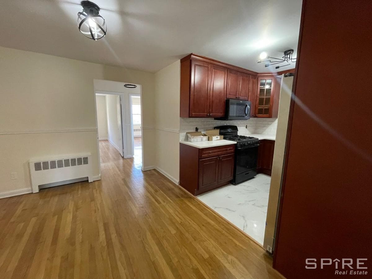 4228 Van Cortlandt Park East #3, Bronx, NY 10470 1