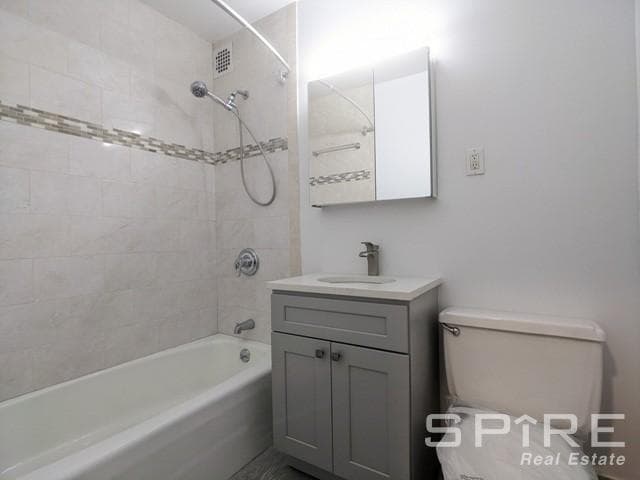 412 West 25 Street #3D, Manhattan, NY 10001 3