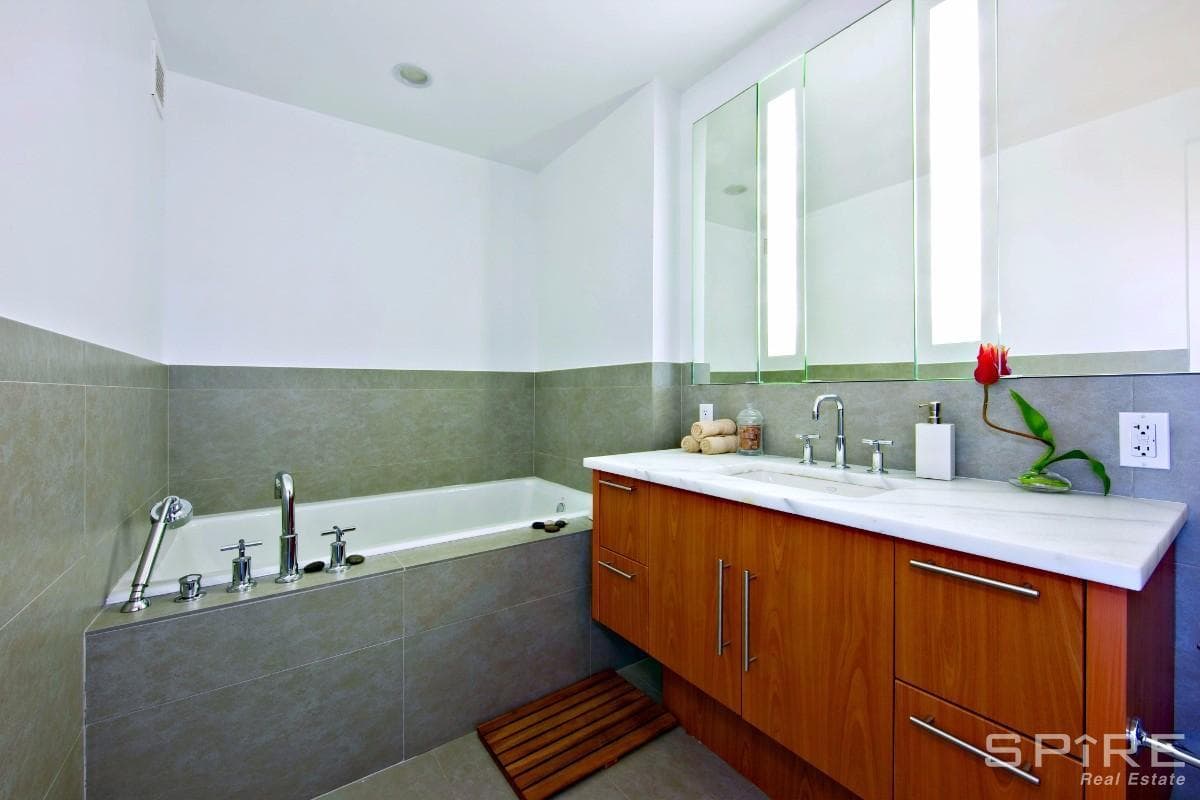 306 Gold Street #22C, Brooklyn, NY 11201 8