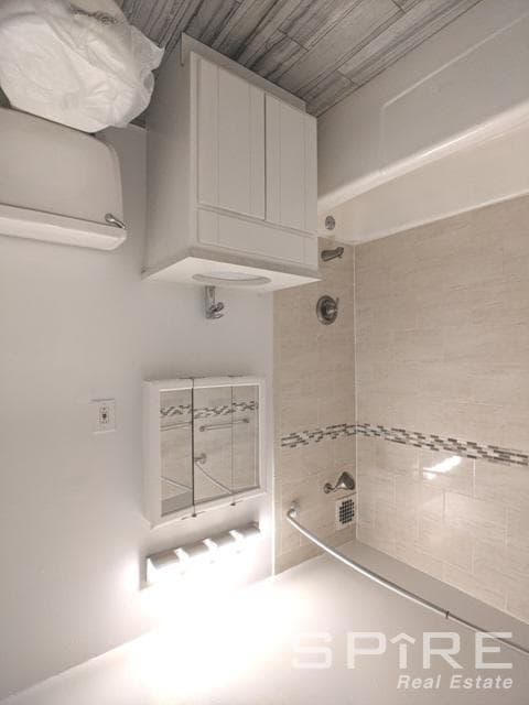 412 West 25 Street #4A, Manhattan, NY 10001 6