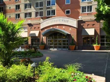 555 West 42 Street #20F, Manhattan, NY 10036 2