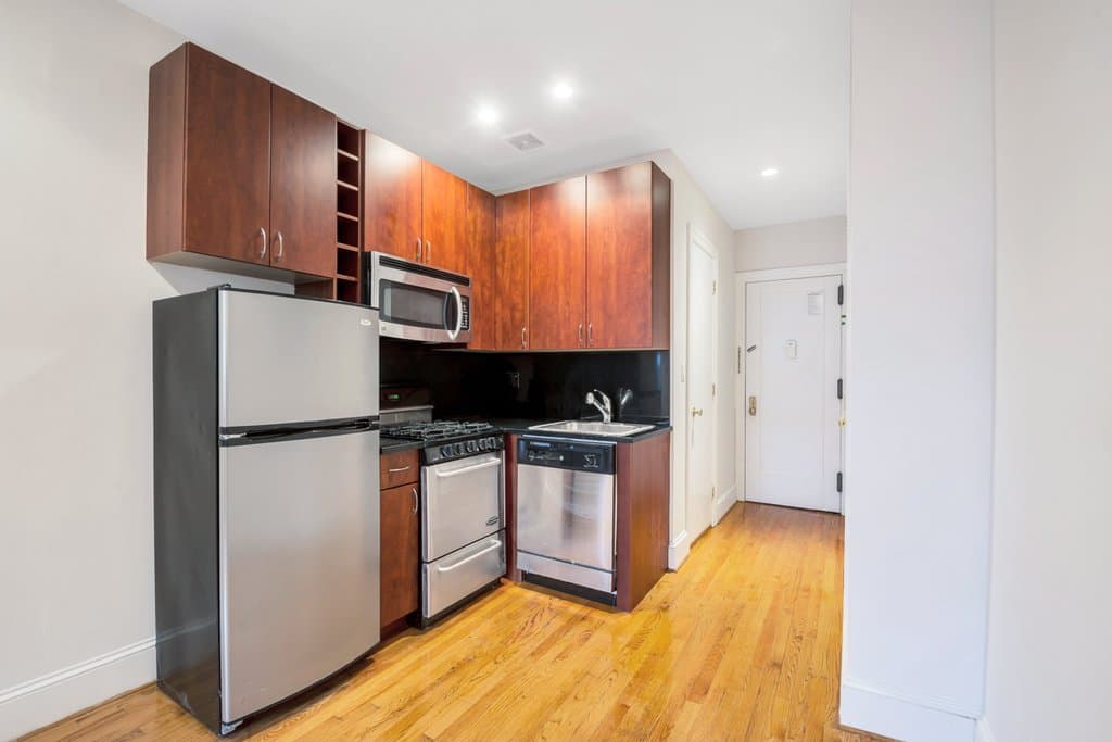 124 East 27 Street #4C, Manhattan, NY 10016 1