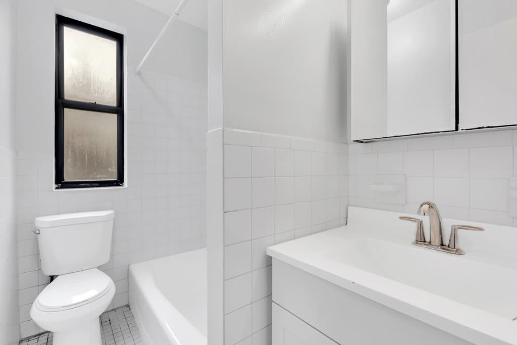 225 East 202 Street #4C, Bronx, NY 10458 5