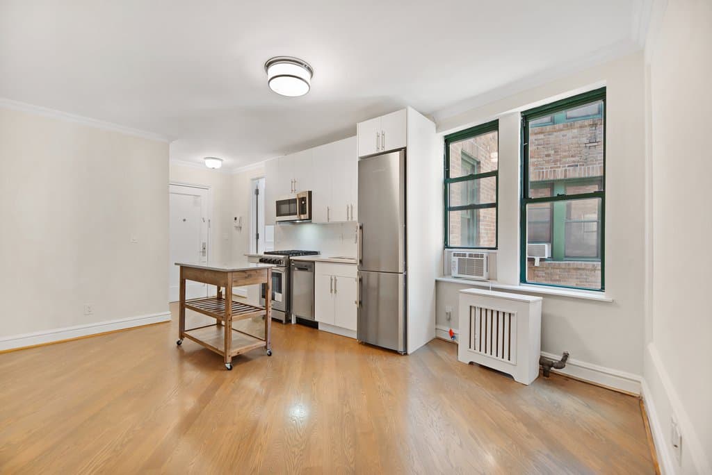 226 East 70 Street #5E, Manhattan, NY 10021 3