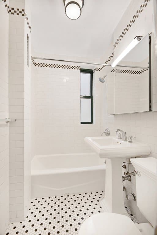 226 East 70 Street #5E, Manhattan, NY 10021 8