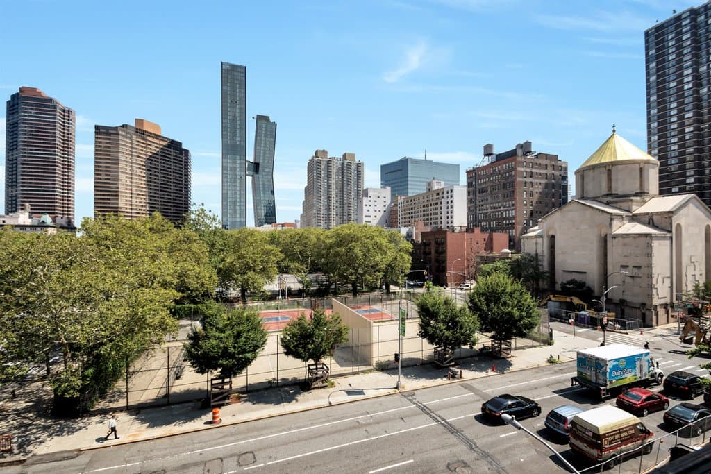 655 2 Avenue #2B, Manhattan, NY 10016 4