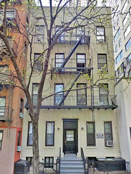 206 East 70 Street #3A, Manhattan, NY 10021 1