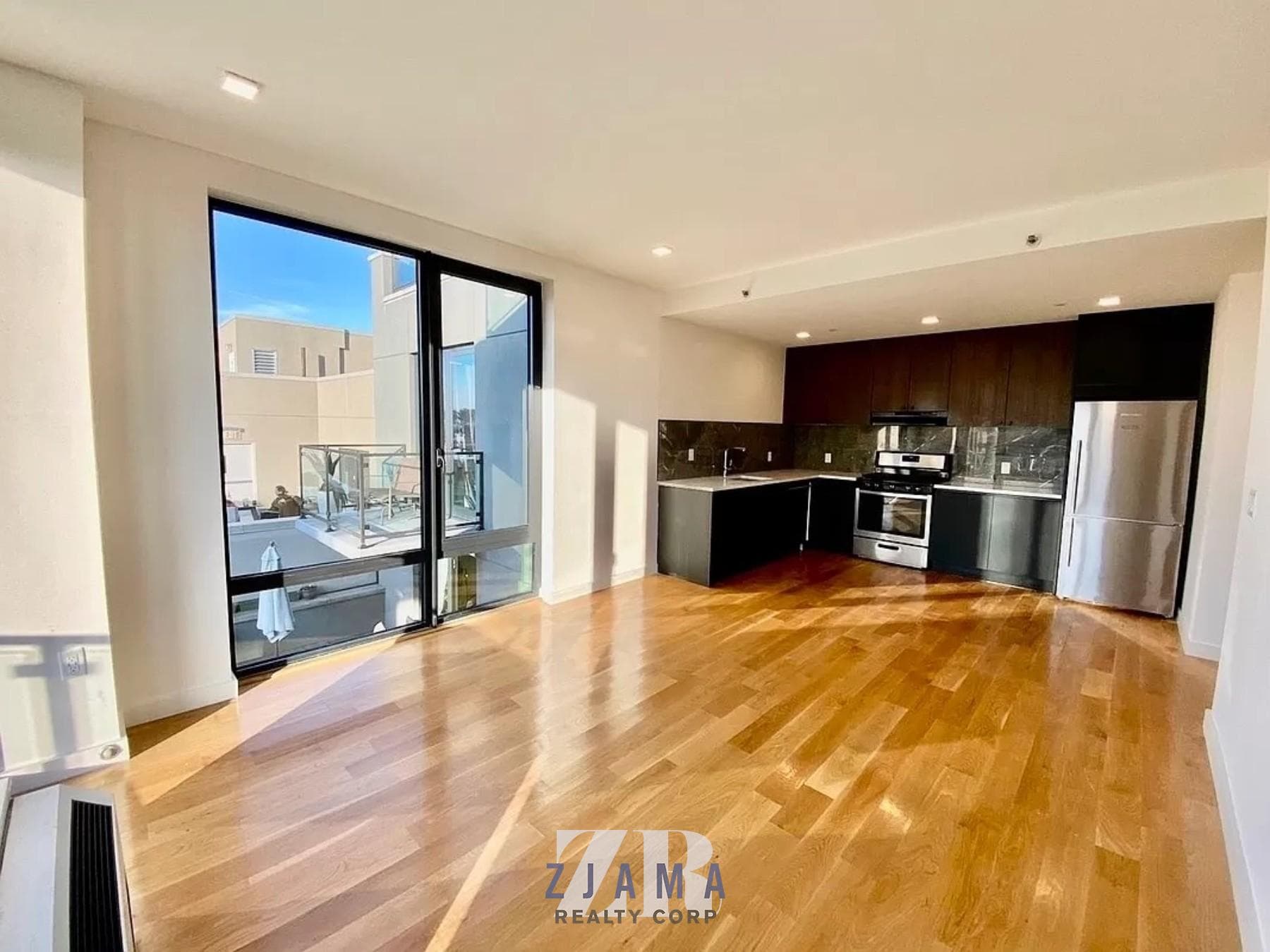 25 East 19 Street #PHB, Brooklyn, NY 11226 1